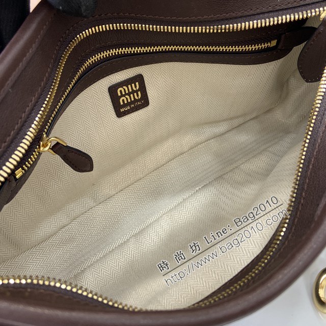 miumiu繆繆專櫃最新款爆款腋下中古包肩背女包 jh2574型號：5BC182